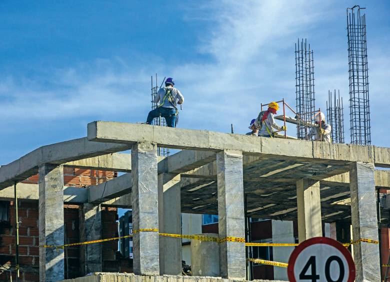 En el sector temen una oleada de desistimientos y proponen revivir el programa de subsidios Mi Casa Ya. FOTO Camilo Suárez