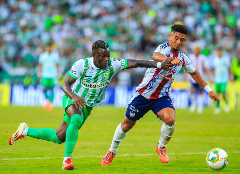 Marino Hinestroza, durante el partido que perdieron ante Junior en el Atanasio. FOTO CAMILO SUÁREZ