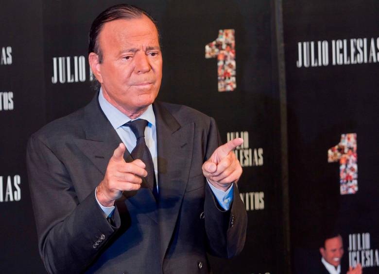 En total, el equipo de investigación liderado por Elena Cabrera entrevistó a 15 personas, entre hombres y mujeres, que habían trabajado en las casas de Julio Iglesias. Foto Getty. 