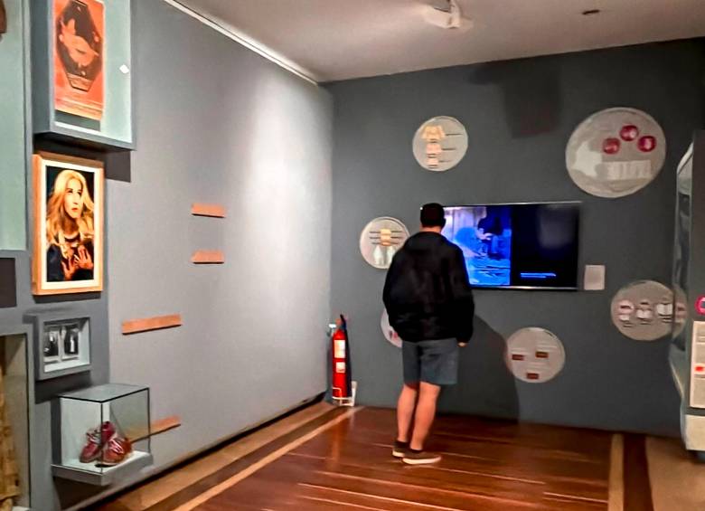 Varias paredes del Museo Nacional tienen espacios en blanco, donde estaban las obras retiradas después del discurso presidencial sobre la Contrarrevolución cultural. FOTO @mariapazgaviria