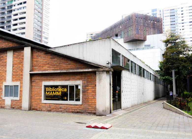 Del ensayo al libro como pieza artística: las joyas que resguarda la nueva biblioteca del MAMM