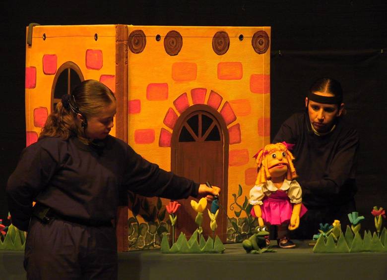 El llamado de un títere: a 50 años del tradicional Manicomio de Muñecos, de Medellín