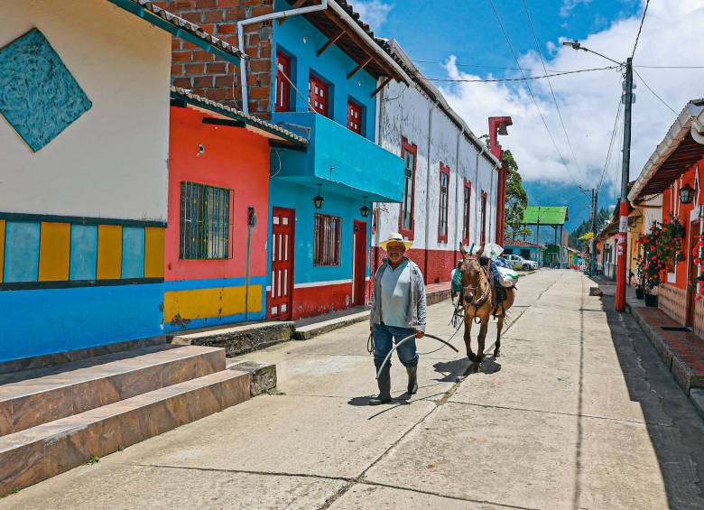 El 55% de los habitantes que vivían en Horizontes hace 30 años se fue. Ahora, el pueblo es habitado de una manera oscilante. FOTO: Manuel Saldarriaga