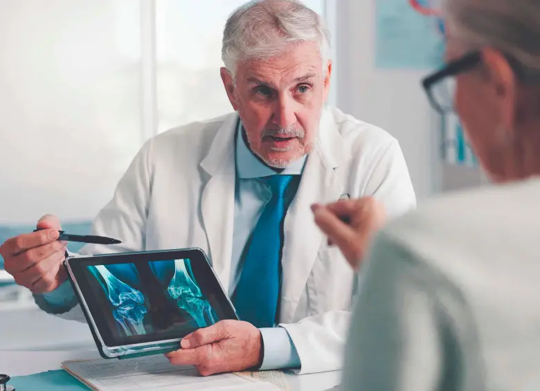 La osteoporosis se caracteriza por la pérdida de densidad ósea. FOTO Getty