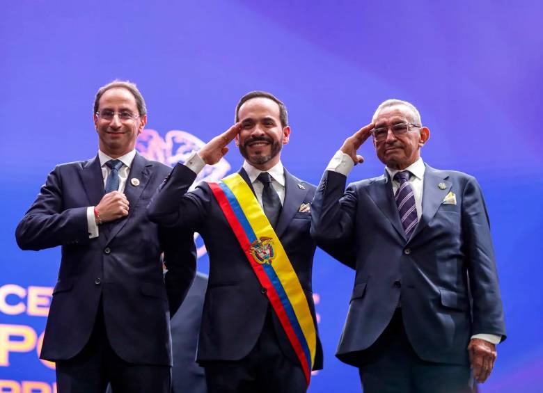 La logística de la jornada fue histórica y marcó varios hitos, empezando por los símbolos. Foto: Presidencia