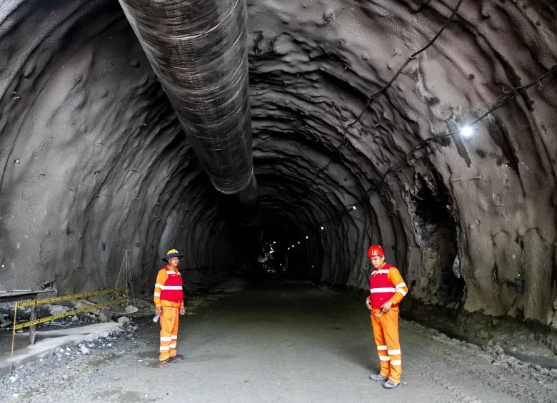 Aspecto de los trabajos en el Túnel del Toyo, en inmediaciones del municipio de Giraldo. FOTO: Julio César Herrera Echeverri