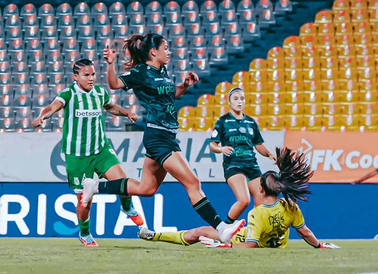 La futbolista Manuela González es la goleadora de Atlético Nacional en el torneo de Liga femenina. Foto: tomada del x de @AtléticoNacionalFem