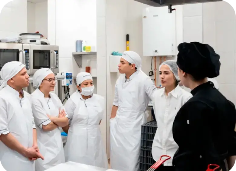 Parmessano busca talentos para sumarse a su equipo en Medellín y Bogotá, en áreas como gastronomía, bebidas, alimentos, restaurantes y servicio al cliente. FOTO: CORTESÍA