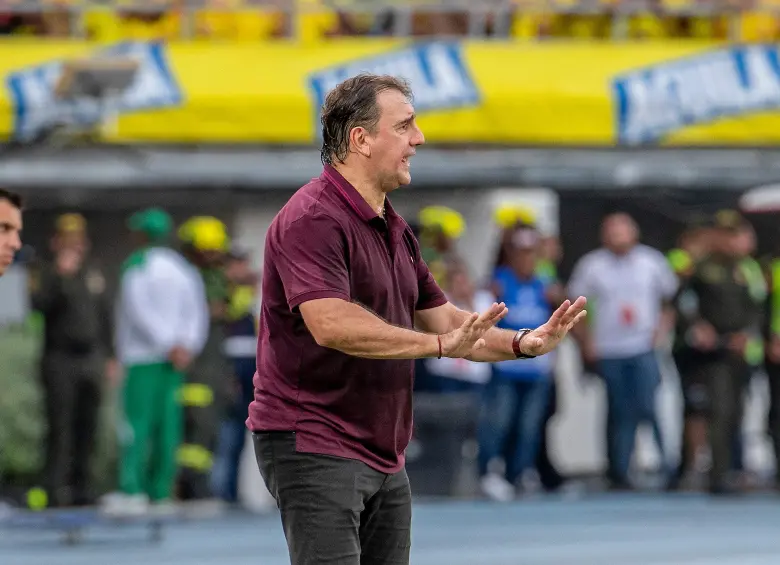 El entrenador argentino Néstor Lorenzo metió a Campaz para el segundo tiempo. Foto: Juan Antonio Sánchez
