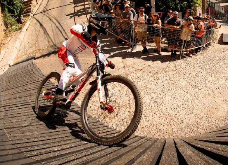 Holguín, entre las figuras del down de Colombia y el mundo. FOTO CORTESÍA
