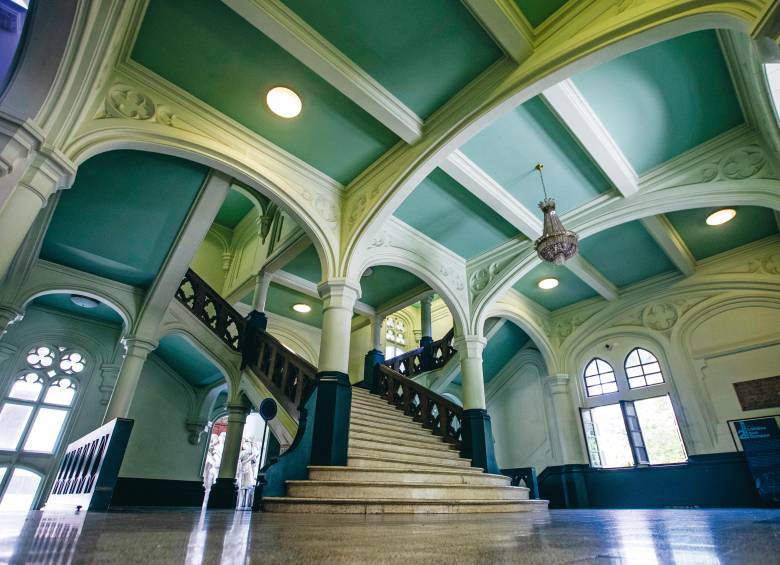 La construcción del Palacio de Calibío, hoy Palacio de la Cultura Rafael Uribe Uribe, inicio en el año 1924 bajo el mandato de Pedro Nel Ospina, quien en esa época era el Gobernador de Antioquia. FOTO JULIO CÉSAR HERRERA