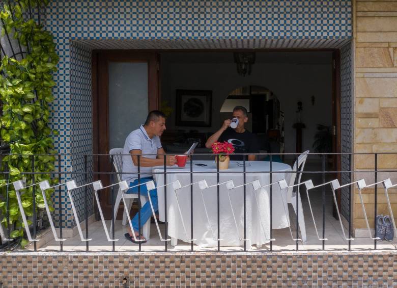 La ventilación y el distanciamiento físico son fundamentales para evitar posibles contagios. FOTO MANUEL SALDARRIAGA.