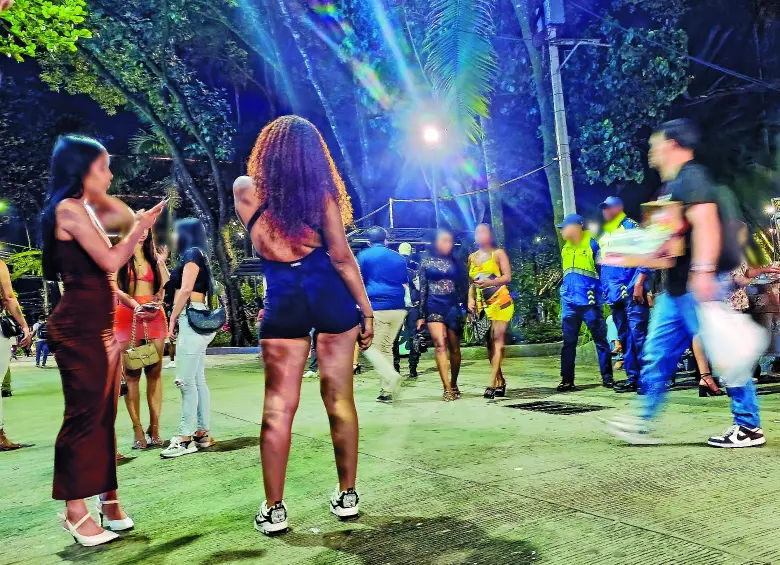Parque Lleras: explotación, degradación y prostitución