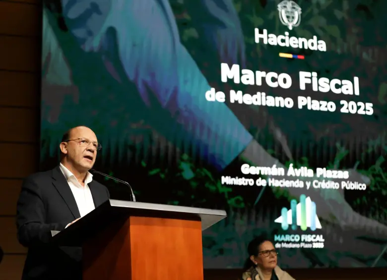 El ministro de Hacienda, Germán Ávila, presentó el viernes el Marco Fiscal de Mediano Plazo del año 2025. FOTO cortesía