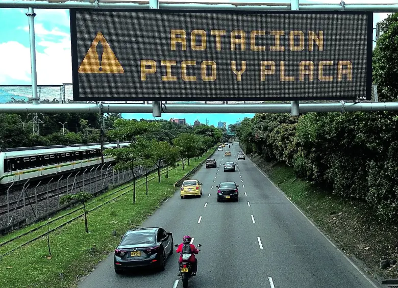 La distribución quedó de la siguiente manera: lunes 5 y 8; martes 1 y 4; miércoles 0 y 2; jueves 3 y 6; y viernes 7 y 9. La rotación estará vigente, inicialmente, hasta el 29 de enero de 2027. FOTO Manuel Saldarriaga.