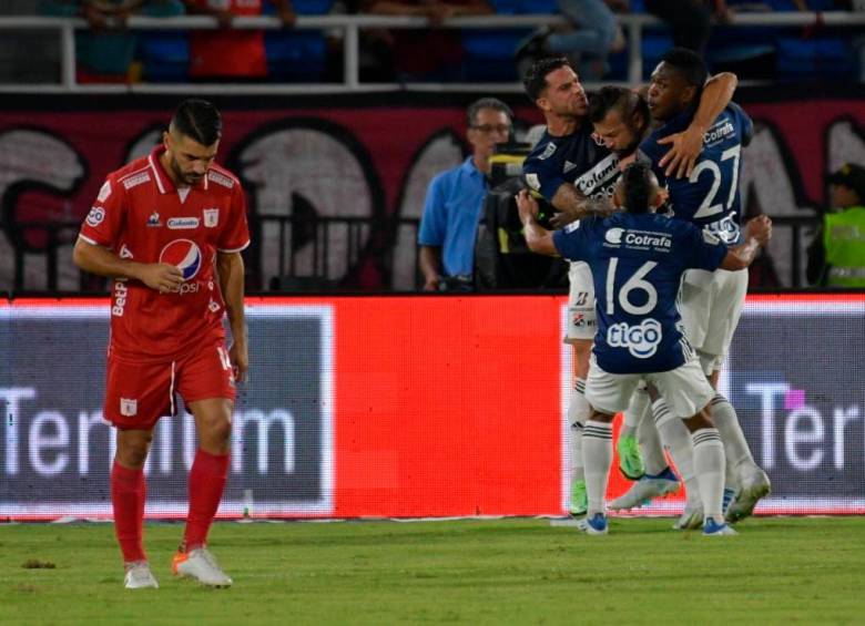 Independiente Medellín se fue arriba en el marcador por intermedio de un cobro desde el punto penal de Andrés Cadavid. FOTO: CORTESÍA EL PAÍS DE CALI