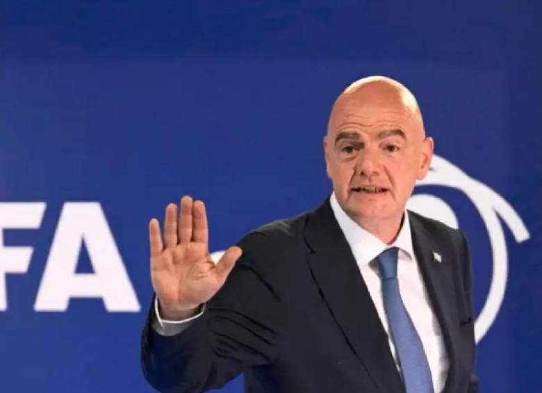 Gianni Infantino, presidente de la Fifa, lamentó las ofensas hacia Kyliam Mbappé por parte de la senadora paraguaya Celeste Amarilla. FOTO AFP