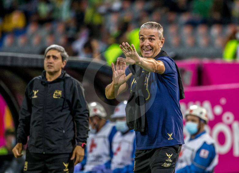 El técnico argentino ha pasado en Colombia por equipos como Bucaramanga, Pereira y Huila. FOTO: JUAN ANTONIO SÁNCHEZ 