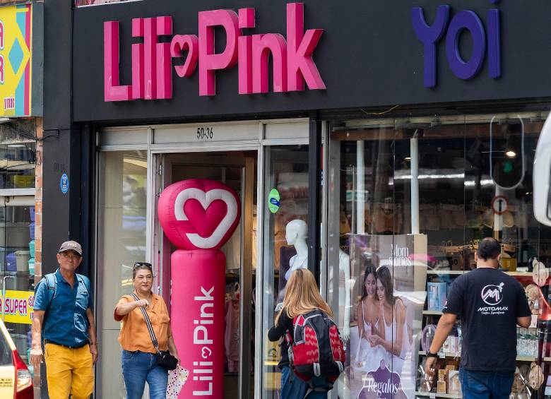 Las tiendas de Lili Pink registraron un aumento en clientes tras el operativo de la Fiscalía y la toma de control por parte de la SAE. FOTO EL COLOMBIANO. 