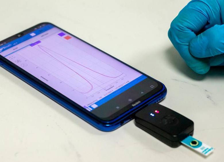 Desde los laboratorios de la UdeA y del ITM, el Grupo Tándem Max desarrolla mecanismos de detección temprana del cáncer colorrectal. FOTO cortesía.