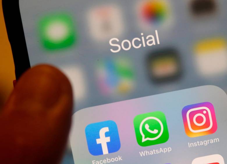 Facebook, Whatsapp e Instagram tuvieron este lunes una caída mundial. Foto: Efe