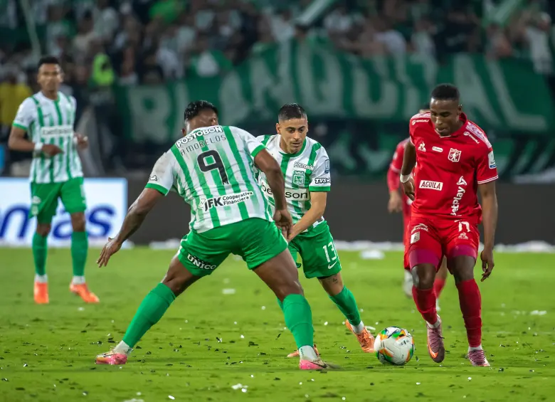 La ausencia de Atlético Nacional en Copa Libertadores podría complicarlo en el aspecto financiero de cara a mantener a futbolistas como Alfredo Morelos y Camilo Cándido. Foto: Juan Antonio Sánchez