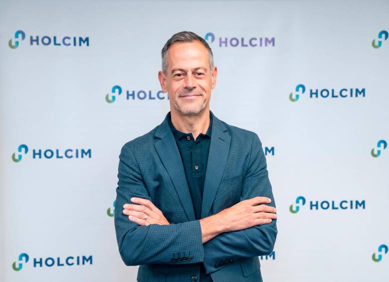 Carlos Casado asume la presidencia ejecutiva de Holcim Colombia con el objetivo de impulsar el crecimiento sostenible, la innovación y la descarbonización. FOTO cortesía Holcim
