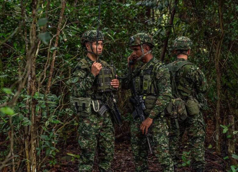 Ejército bombardeó campamento del Clan del Golfo en el Bajo Cauca, con un número indeterminado de muertos