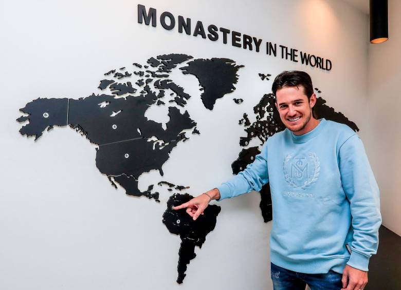 El antioqueño Pedro Castellanos es el cofundador y CEO de la marca de lujo Monastery. Dice que esta es una compañía internacional hecha por colombianos. FOTOS JAIME PÉREZ