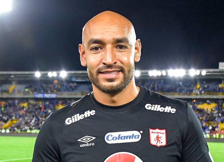El arquero Diego Novoa, de 34 años, ajusta 14 años como profesional. FOTO CORTESÍA AMÉRICA 