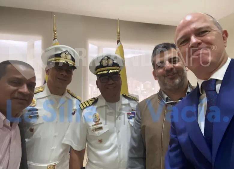 La reunión entre amigos de Gustavo Petro con funcionarios y militares venezolanos. FOTO: <i>La Silla Vacía</i> y <i>Armando.info</i>