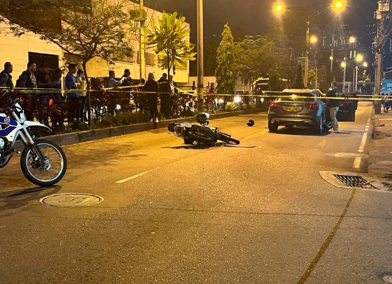 El asalto se registró en el barrio Campo Amor, luego de que la conductora de un vehículo de alta gama fuera interceptada por dos hombres en moto tras recoger a su pareja en el aeropuerto. FOTO: CORTESÍA
