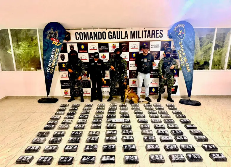 La droga fue hallada en un sitio localizado en San Antonio de Pereira, de Rionegro. FOTO: CUARTA BRIGADA