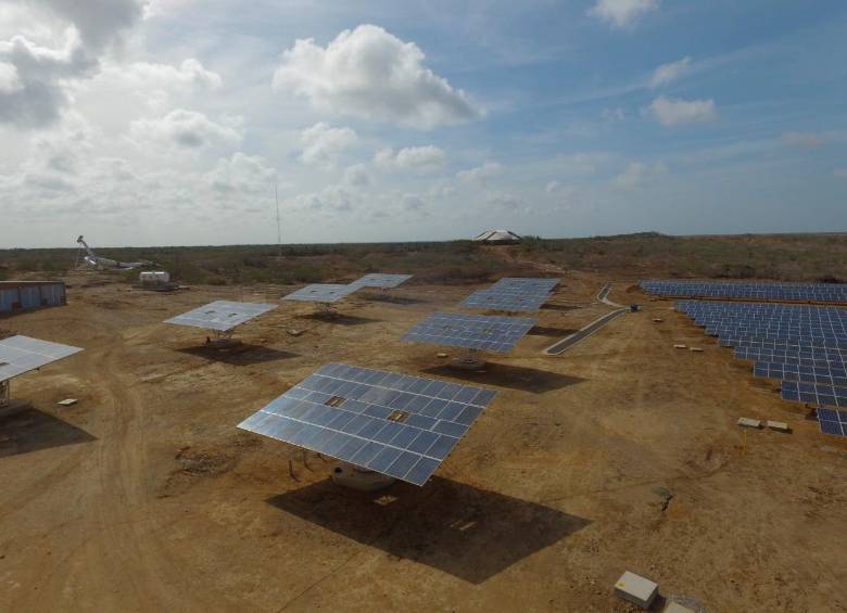 La granja solar evitará la emisión de 452,1 toneladas de CO2 al año, según Minenergía. Foto: Cortesía