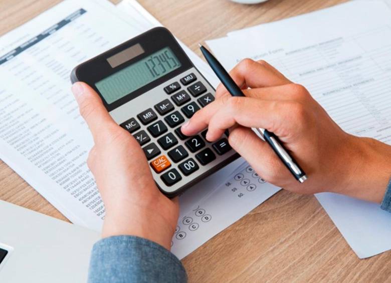 Muchas familias cumplen con sus deudas, pero cada vez con menos margen para otros gastos. FOTO: CORTESÍA Crowe Co