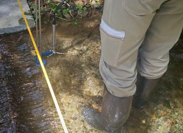 EPM mantiene seguimiento permanente a las fuentes que abastecen sus sistemas de acueducto e implementó medidas operativas para respaldar aquellos que registran menor disponibilidad. Foto: Cortesía