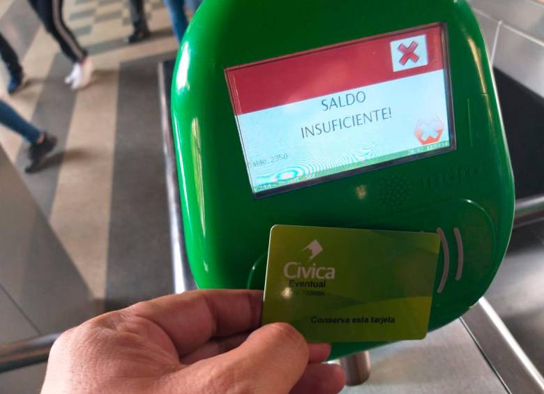 Cada día se expiden 4.000 tarjetas Cívica para movilizarse en el sistema metro. FOTO: MAURICIO ANDRÉS PALACIO BETANCUR