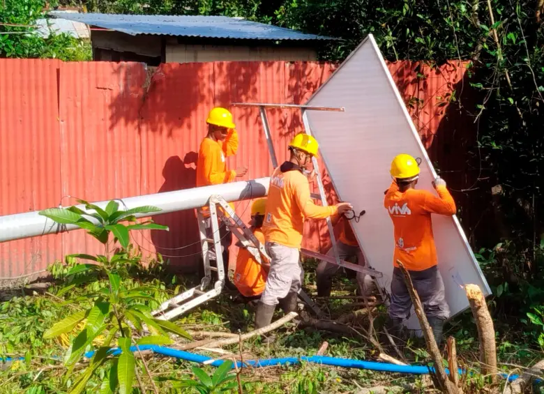 Cada vivienda contará con un panel solar individual que le permitirá generar su propia energía a partir del Astro Rey. FOTO: GOBERNACIÓN DE ANTIOQUIA