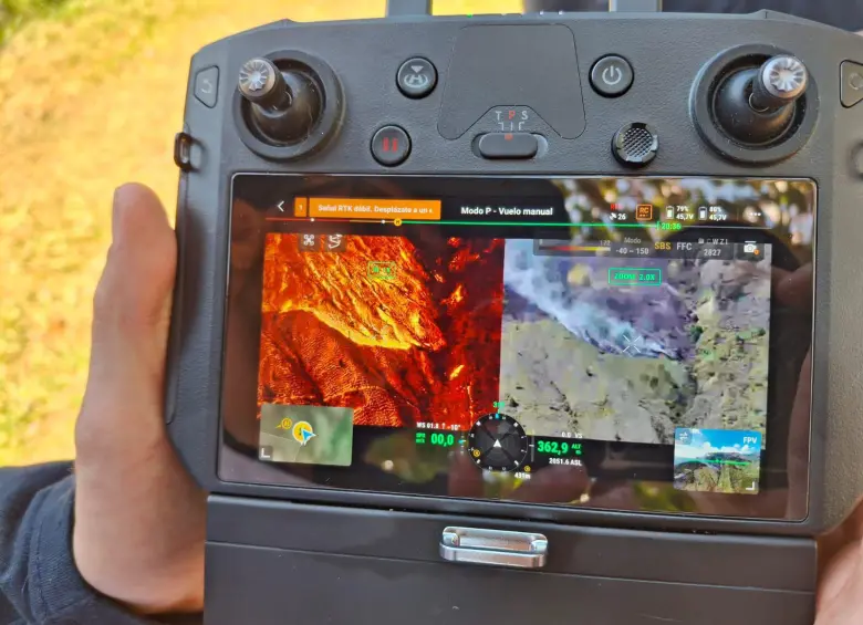 Así monitorean, con drones, los focos del incendio en el Cerro Quitasol al Norte del Valle de Aburrá. FOTO: Cortesía Alcaldía de Bello