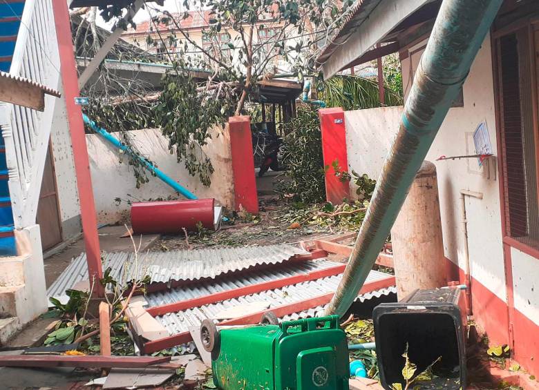 El ciclón Mocha destruyó varios edificios en Birmania. FOTO: Tomada de Twitter @MSF_Espana