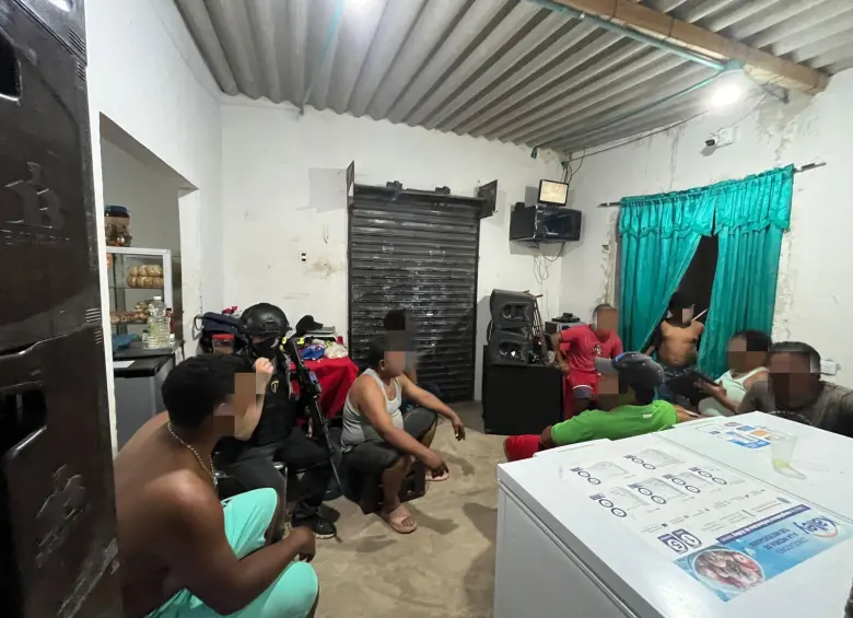 Liberadas las 15 personas que habían sido secuestradas en La Guajira. Foto: Ejército Nacional