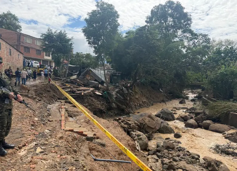 La creciente súbita de la quebrada Yayata, en el municipio de Silvania, Cundinamarca, provocó daños en varias viviendas. FOTO: GESTIÓN DEL RIESGO CUNDINAMARCA