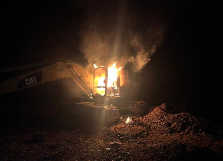 El Ejército intervino siete unidades productoras mineras que operaban de manera clandestina en el Bajo Cauca. FOTO: Cortesía Brigada 11 del Ejército Nacional