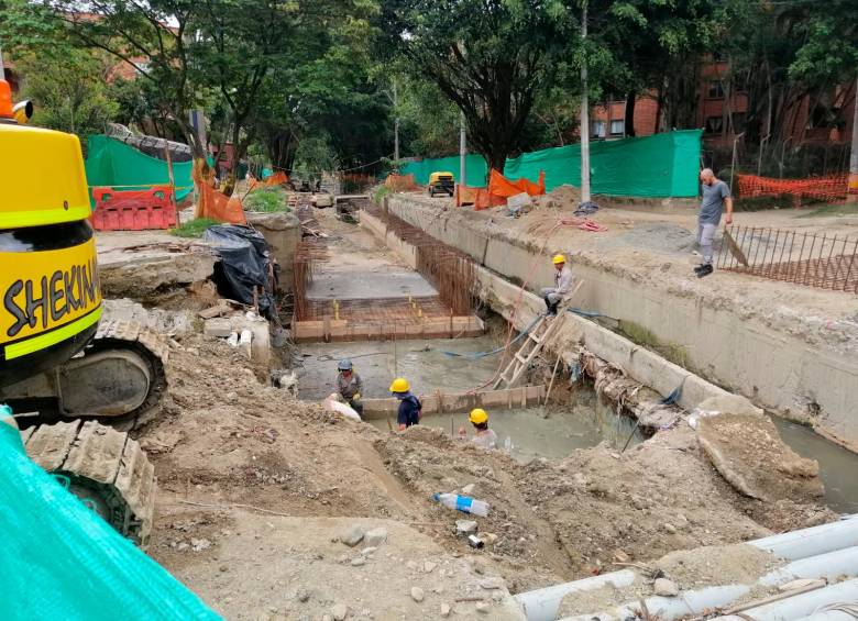 Las obras de infraestructura dinamizan la actividad económica y laboral en Colombia. FOTO: ARCHIVO.
