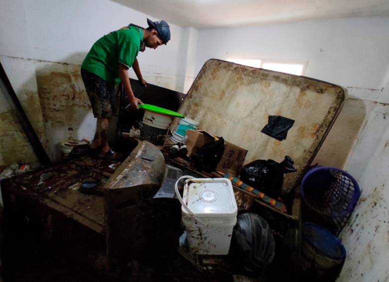 La creciente súbita inundó a cerca de 150 viviendas de los sectores El Cairo y Playa Rica. Foto: Jaime Pérez