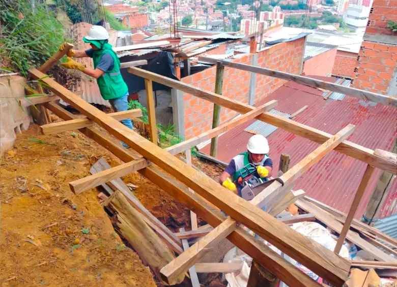 En tres casos los funcionarios procedieron a ordenar la remoción de las obras que habían sido hechas de manera ilegal. FOTO ALCALDÍA