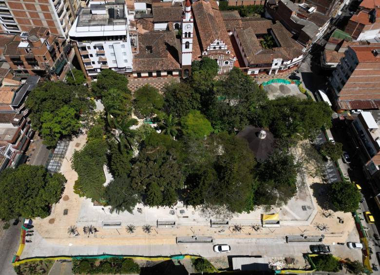 Intervenciones en el parque principal de Copacabana. Foto: Cortesía. 