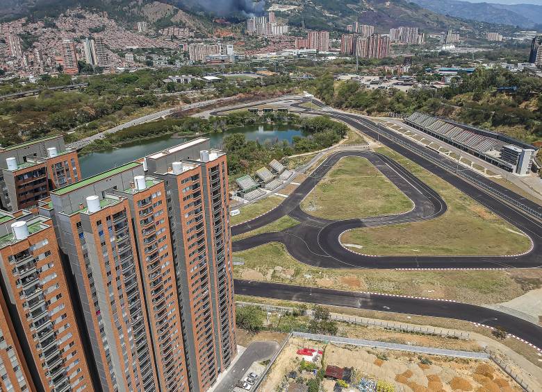 Aspecto de las obras del autódromo de Bello o Central Park en febrero de 2024. FOTO: Archivo El Colombiano