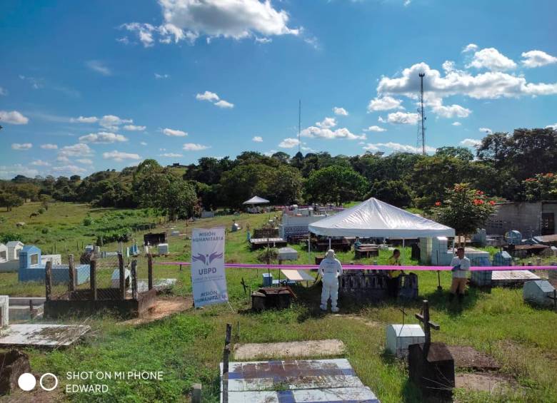 El cementerio de la Unión Peneya, en el municipio de Montañita, Caquetá, fue protegido por medidas cautelares. JEP y UBPD recuperan cuerpos que están en 46 bóvedas. cortesía