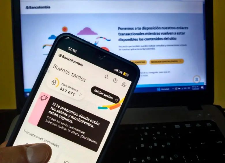 A través de redes sociales, la entidad ha venido publicando actualizaciones periódicas. Este lunes por la mañana reiteró: “Algunos de nuestros servicios no están disponibles”. FOTO: El Colombiano.